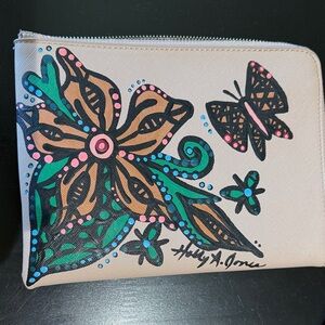 Mansur Gavriel Navy and Beige Clutch